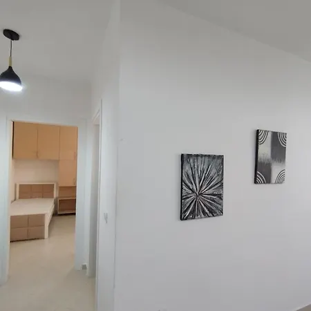 Hergi Apartmán Vlorë