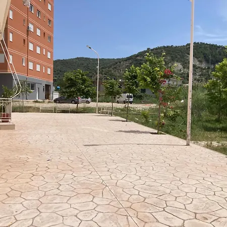 Hergi Apartment *